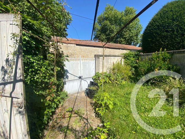Maison &agrave; vendre - 8 pi&egrave;ces - 121 m2 - Rochefort - 17 - POITOU-CHARENTES