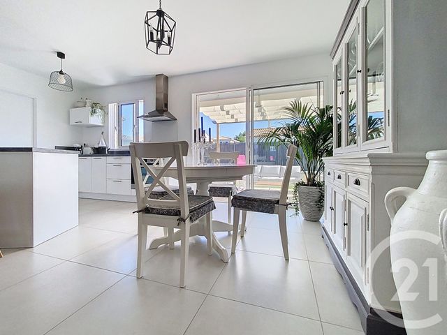 Maison &agrave; vendre - 4 pi&egrave;ces - 94,02 m2 - Port Des Barques - 17 - POITOU-CHARENTES