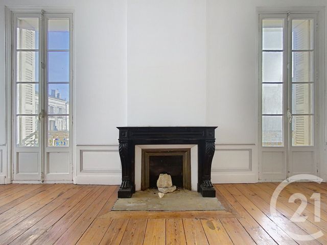 Appartement F4 &agrave; vendre - 4 pi&egrave;ces - 127,05 m2 - Rochefort - 17 - POITOU-CHARENTES