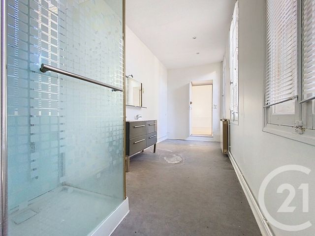 Appartement F4 &agrave; vendre - 4 pi&egrave;ces - 127,05 m2 - Rochefort - 17 - POITOU-CHARENTES