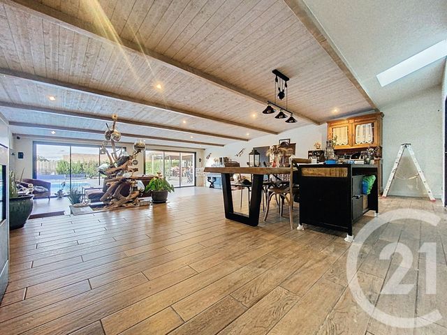 Maison &agrave; vendre - 8 pi&egrave;ces - 194 m2 - Tonnay Charente - 17 - POITOU-CHARENTES