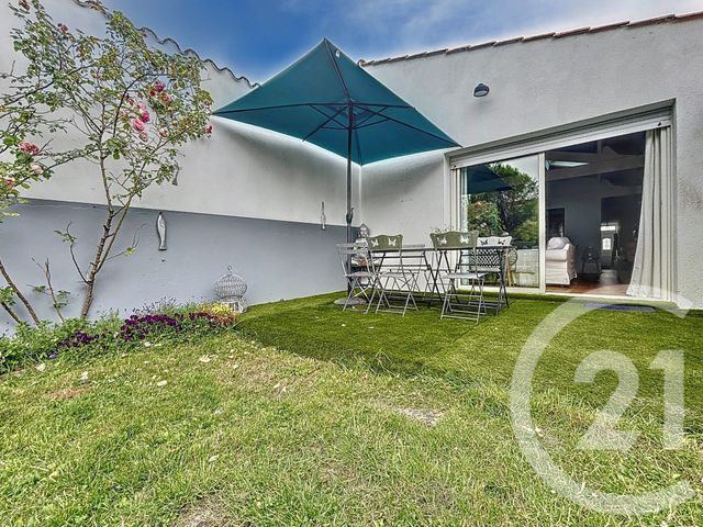 Maison &agrave; louer - 4 pi&egrave;ces - 102,40 m2 - Rochefort - 17 - POITOU-CHARENTES