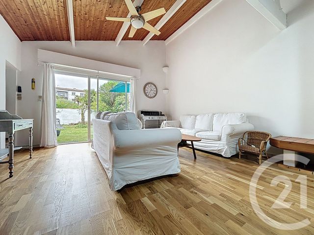 Maison &agrave; louer - 4 pi&egrave;ces - 102,40 m2 - Rochefort - 17 - POITOU-CHARENTES