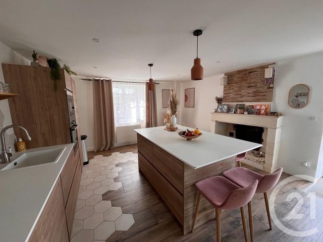 Maison &agrave; vendre - 6 pi&egrave;ces - 200 m2 - Breuil Magne - 17 - POITOU-CHARENTES