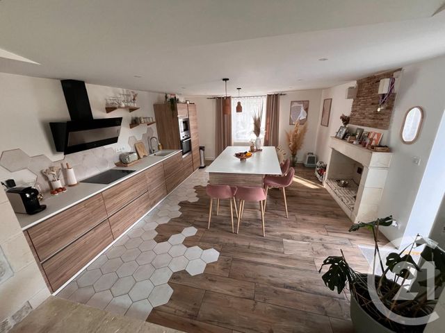 Maison &agrave; vendre - 6 pi&egrave;ces - 200 m2 - Breuil Magne - 17 - POITOU-CHARENTES