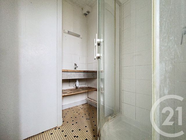 Appartement T4 &agrave; vendre - 4 pi&egrave;ces - 62,52 m2 - Rochefort - 17 - POITOU-CHARENTES