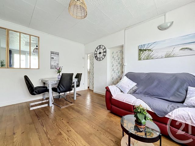 Appartement &agrave; vendre - 4 pi&egrave;ces - 62,15 m2 - Rochefort - 17 - POITOU-CHARENTES