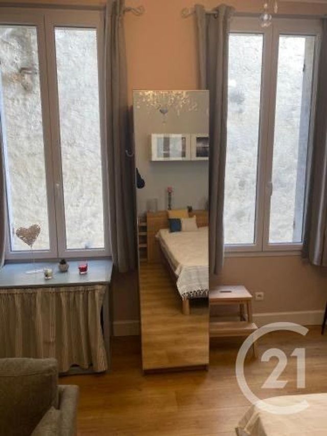 Appartement Studio &agrave; vendre - 2 pi&egrave;ces - 22 m2 - Rochefort - 17 - POITOU-CHARENTES