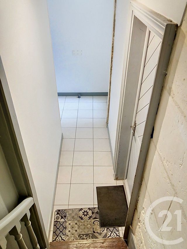 Appartement Studio &agrave; vendre - 2 pi&egrave;ces - 22 m2 - Rochefort - 17 - POITOU-CHARENTES