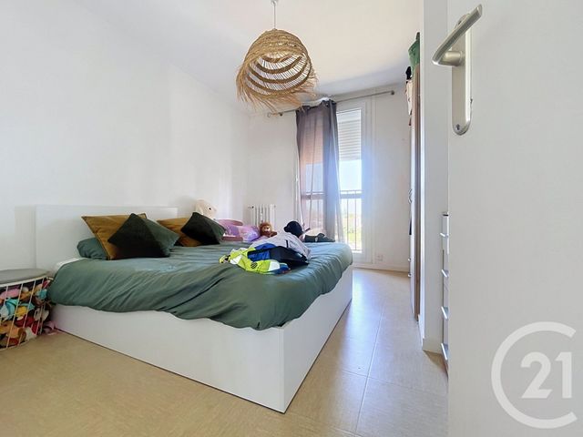 Appartement F4 &agrave; vendre - 4 pi&egrave;ces - 67,91 m2 - Rochefort - 17 - POITOU-CHARENTES
