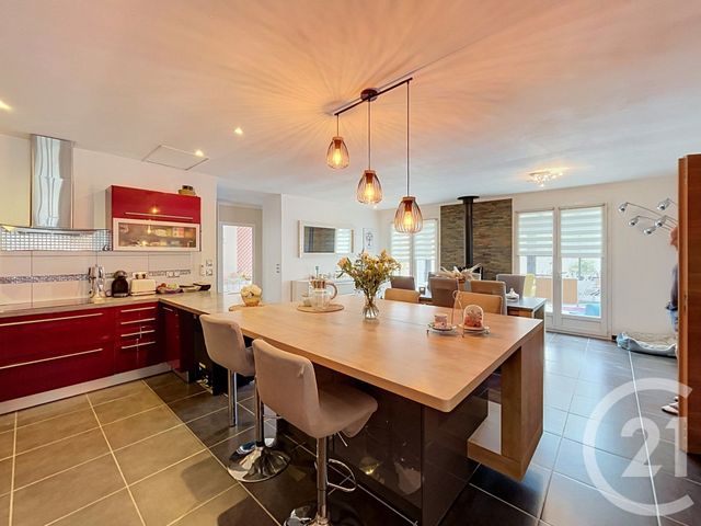 Maison &agrave; vendre - 5 pi&egrave;ces - 142 m2 - Tonnay Charente - 17 - POITOU-CHARENTES