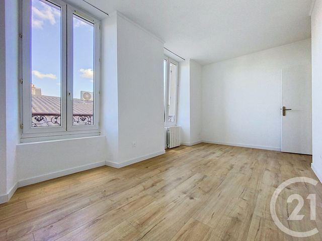 Appartement F3 &agrave; vendre - 3 pi&egrave;ces - 63,10 m2 - Rochefort - 17 - POITOU-CHARENTES