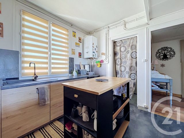 Appartement F3 &agrave; vendre - 4 pi&egrave;ces - 74 m2 - Rochefort - 17 - POITOU-CHARENTES