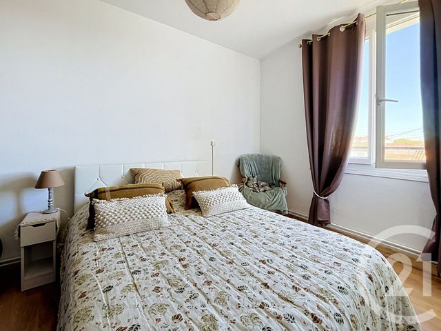 Appartement F3 &agrave; vendre - 4 pi&egrave;ces - 74 m2 - Rochefort - 17 - POITOU-CHARENTES