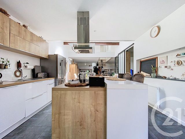 Appartement F5 &agrave; vendre - 5 pi&egrave;ces - 131,31 m2 - Rochefort - 17 - POITOU-CHARENTES