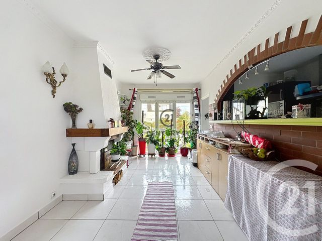 Maison &agrave; vendre - 5 pi&egrave;ces - 95,02 m2 - Chelles - 77 - ILE-DE-FRANCE