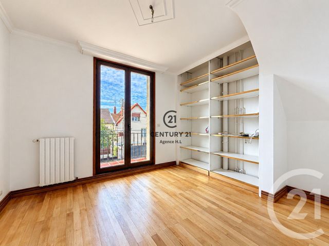 Maison &agrave; vendre - 9 pi&egrave;ces - 200 m2 - Chelles - 77 - ILE-DE-FRANCE
