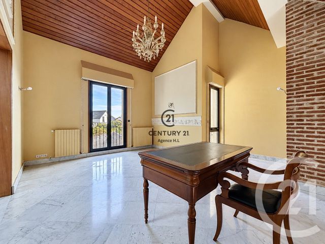 Maison &agrave; vendre - 9 pi&egrave;ces - 200 m2 - Chelles - 77 - ILE-DE-FRANCE