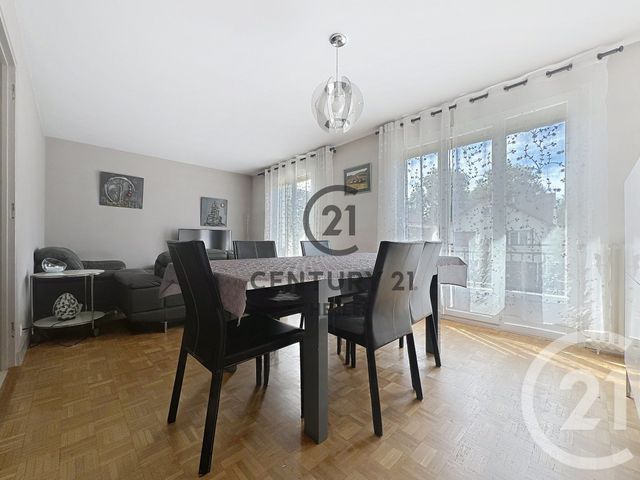 Maison &agrave; vendre - 8 pi&egrave;ces - 138 m2 - Chelles - 77 - ILE-DE-FRANCE