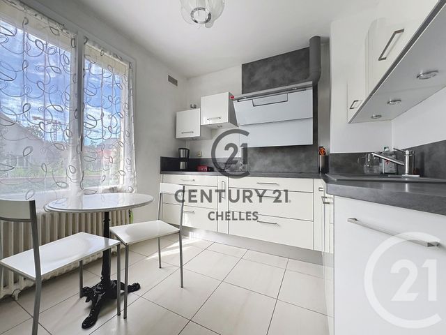 Maison &agrave; vendre - 8 pi&egrave;ces - 138 m2 - Chelles - 77 - ILE-DE-FRANCE