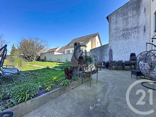 Maison &agrave; vendre - 7 pi&egrave;ces - 137,77 m2 - Chelles - 77 - ILE-DE-FRANCE
