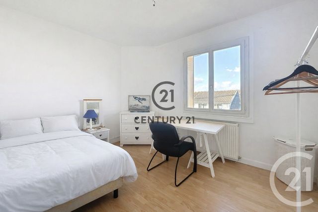 Maison &agrave; vendre - 8 pi&egrave;ces - 174,08 m2 - Chelles - 77 - ILE-DE-FRANCE