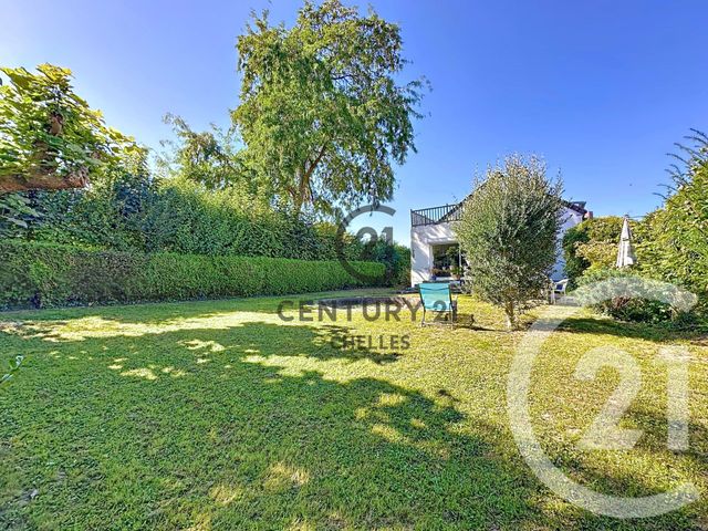 Maison &agrave; vendre - 9 pi&egrave;ces - 175 m2 - Chelles - 77 - ILE-DE-FRANCE