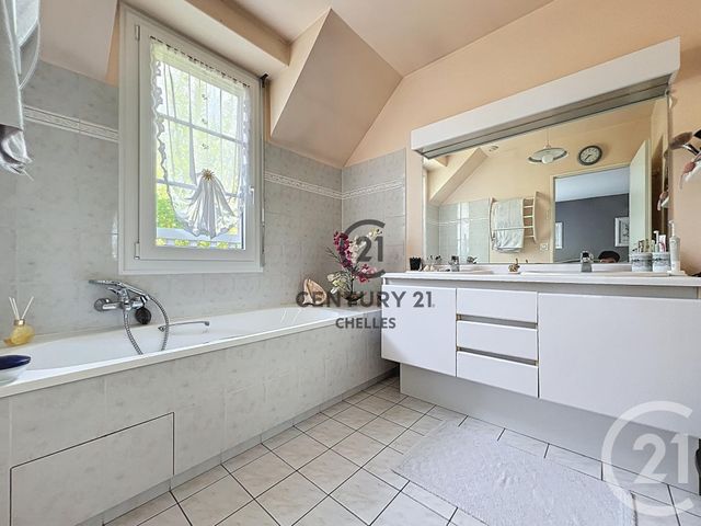 Maison &agrave; vendre - 5 pi&egrave;ces - 102,07 m2 - Chelles - 77 - ILE-DE-FRANCE