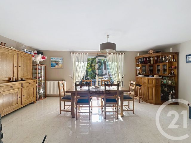 Maison &agrave; vendre - 7 pi&egrave;ces - 148 m2 - Chelles - 77 - ILE-DE-FRANCE