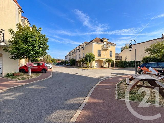 Maison &agrave; vendre - 6 pi&egrave;ces - 101,71 m2 - Chelles - 77 - ILE-DE-FRANCE