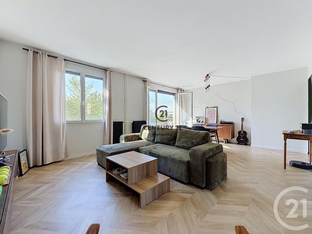Appartement F3 &agrave; vendre - 3 pi&egrave;ces - 50,25 m2 - Chelles - 77 - ILE-DE-FRANCE