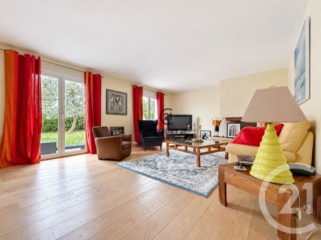 Maison &agrave; vendre - 7 pi&egrave;ces - 150 m2 - Chelles - 77 - ILE-DE-FRANCE