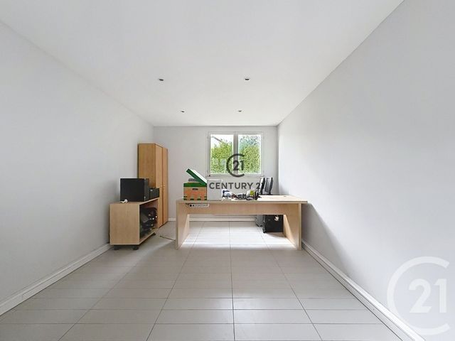 Maison &agrave; vendre - 15 pi&egrave;ces - 435,89 m2 - Chelles - 77 - ILE-DE-FRANCE