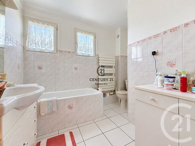 Maison &agrave; vendre - 6 pi&egrave;ces - 90 m2 - Chelles - 77 - ILE-DE-FRANCE