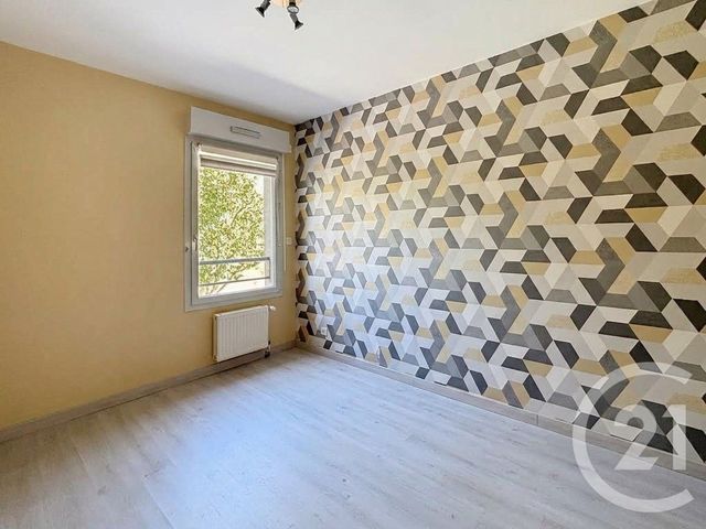 Appartement T3 &agrave; vendre - 3 pi&egrave;ces - 59,90 m2 - Noyal Chatillon Sur Seiche - 35 - BRETAGNE