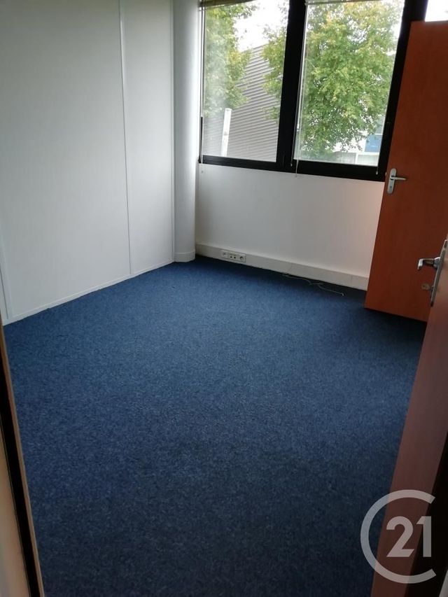 Terrain &agrave; louer - 200 m2 - Bruz - 35 - BRETAGNE