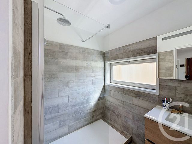 Appartement F3 &agrave; vendre - 3 pi&egrave;ces - 61,92 m2 - Hyeres - 83 - PROVENCE-ALPES-COTE-D-AZUR
