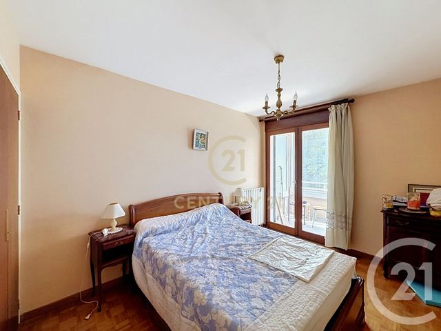 Appartement F4 &agrave; vendre - 4 pi&egrave;ces - 81 m2 - Hyeres - 83 - PROVENCE-ALPES-COTE-D-AZUR