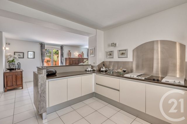 Maison &agrave; vendre - 6 pi&egrave;ces - 204 m2 - Hyeres - 83 - PROVENCE-ALPES-COTE-D-AZUR