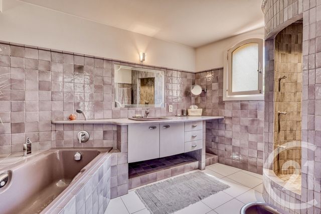 Maison &agrave; vendre - 6 pi&egrave;ces - 204 m2 - Hyeres - 83 - PROVENCE-ALPES-COTE-D-AZUR