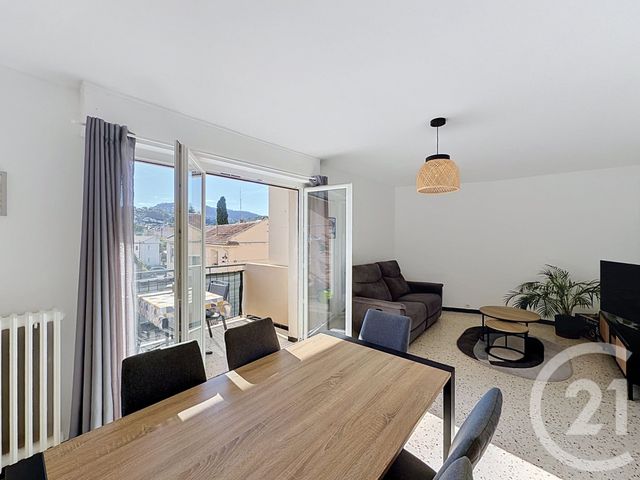 Appartement F2 &agrave; vendre - 2 pi&egrave;ces - 53 m2 - Hyeres - 83 - PROVENCE-ALPES-COTE-D-AZUR