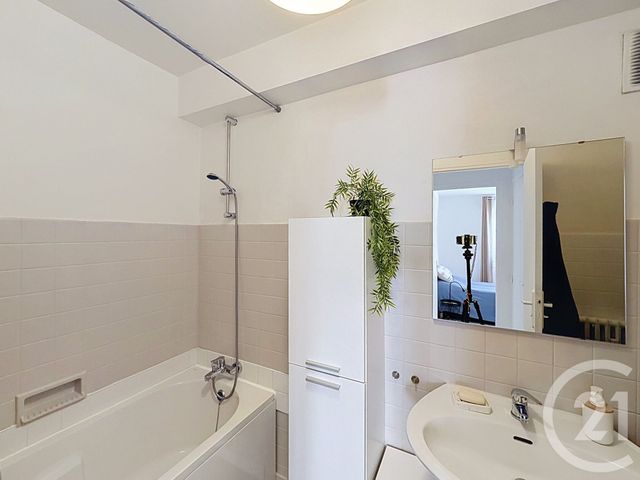 Appartement F2 &agrave; vendre - 2 pi&egrave;ces - 53 m2 - Hyeres - 83 - PROVENCE-ALPES-COTE-D-AZUR