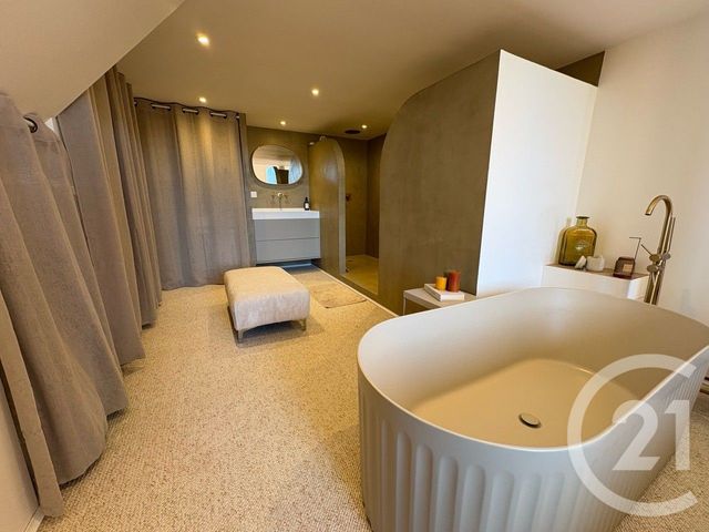 Appartement &agrave; vendre - 4 pi&egrave;ces - 83 m2 - Hyeres - 83 - PROVENCE-ALPES-COTE-D-AZUR