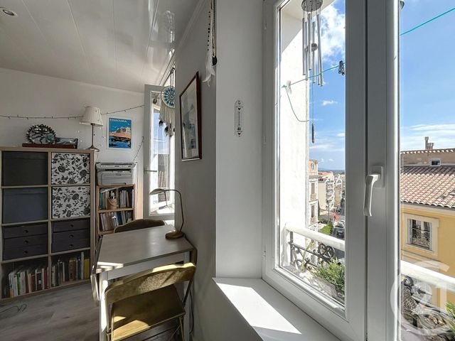 Appartement Studio &agrave; vendre - 1 pi&egrave;ce - 22 m2 - Hyeres - 83 - PROVENCE-ALPES-COTE-D-AZUR