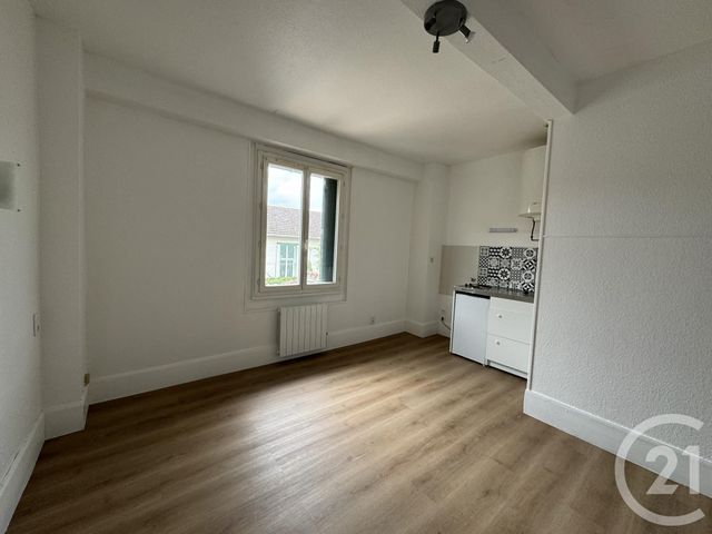 Appartement T1 à louer - 1 pièce - 23,59 m2 - Pamiers - 09 - MIDI-PYRENEES