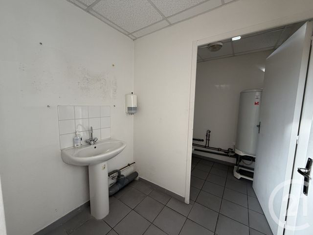 Maison &agrave; louer - 1 pi&egrave;ce - 350 m2 - St Jean Du Falga - 09 - MIDI-PYRENEES