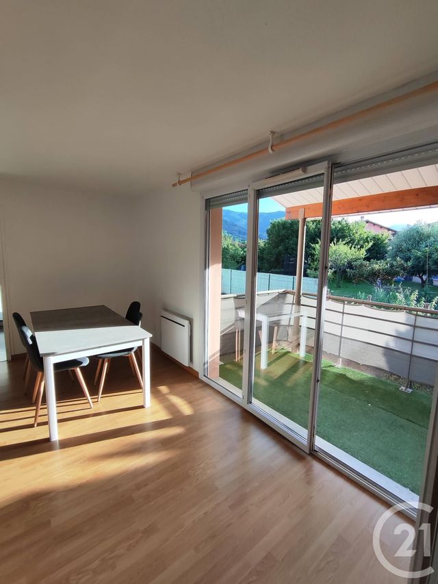 Appartement T3 &agrave; louer - 3 pi&egrave;ces - 67,40 m2 - Foix - 09 - MIDI-PYRENEES