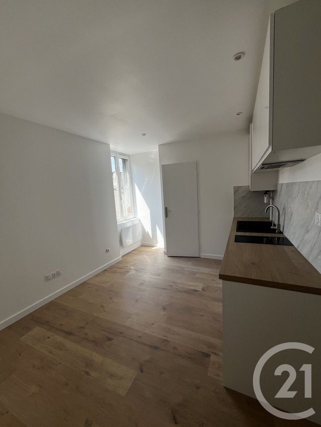 Appartement T2 &agrave; louer - 2 pi&egrave;ces - 28,09 m2 - Pamiers - 09 - MIDI-PYRENEES