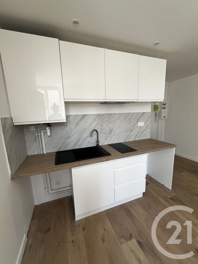Appartement T2 &agrave; louer - 2 pi&egrave;ces - 28,09 m2 - Pamiers - 09 - MIDI-PYRENEES