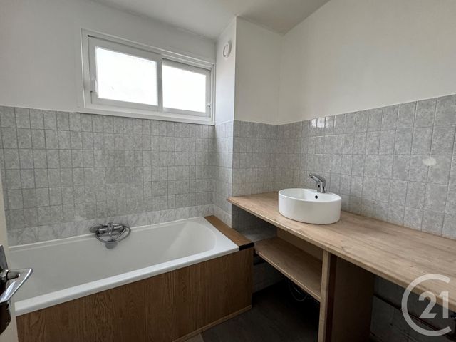 Appartement T3 &agrave; louer - 3 pi&egrave;ces - 86,93 m2 - Pamiers - 09 - MIDI-PYRENEES